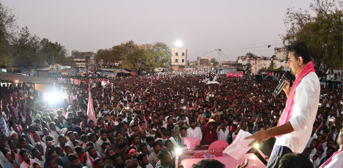KTRBRS's tweet photo. The public meeting at Bichkinda town was mammoth and highly charged 

Found time for a short tea break in the midst of campaign https://t.co/9xjyQc00bi