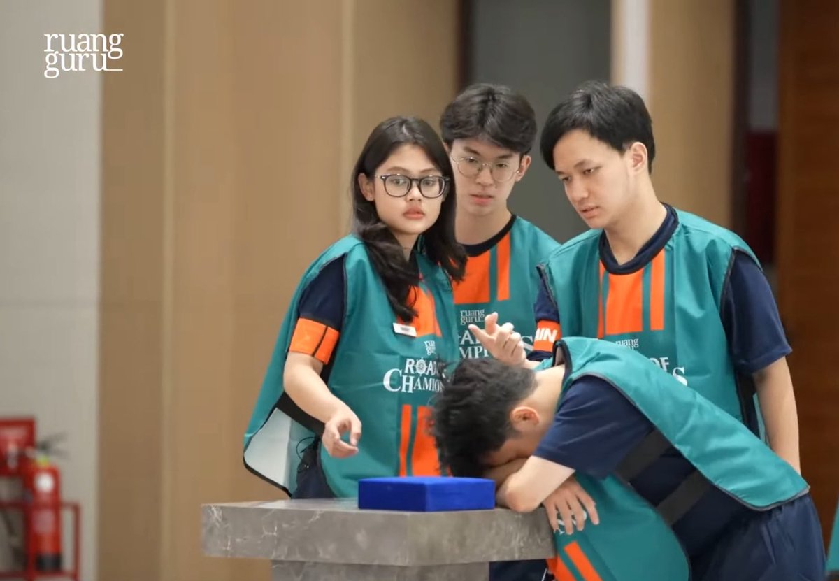 Hal yang harus diapresiasi dari tim batur : 

✅ “Pencetus Remontada” 
✅ “Pencetus Deathmatch”
✅ “Pemecah rekor voting”
✅ “Dean selalu menang battle di ROC lawan siapapun (win rate 💯)”
✅ “Luthfi dan Max duo kombo spasial”
✅ “Luthfi pemecah sandi bird morse” 
✅ “Dean apal