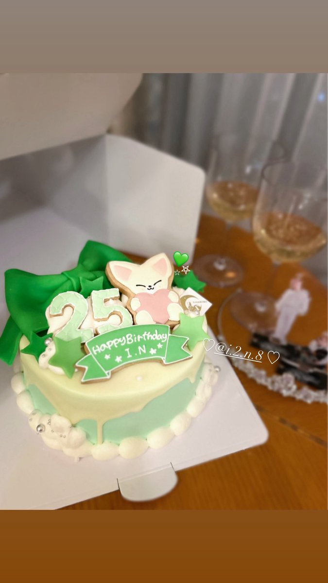 𝑚𝑖𝑦𝑢 tweet media