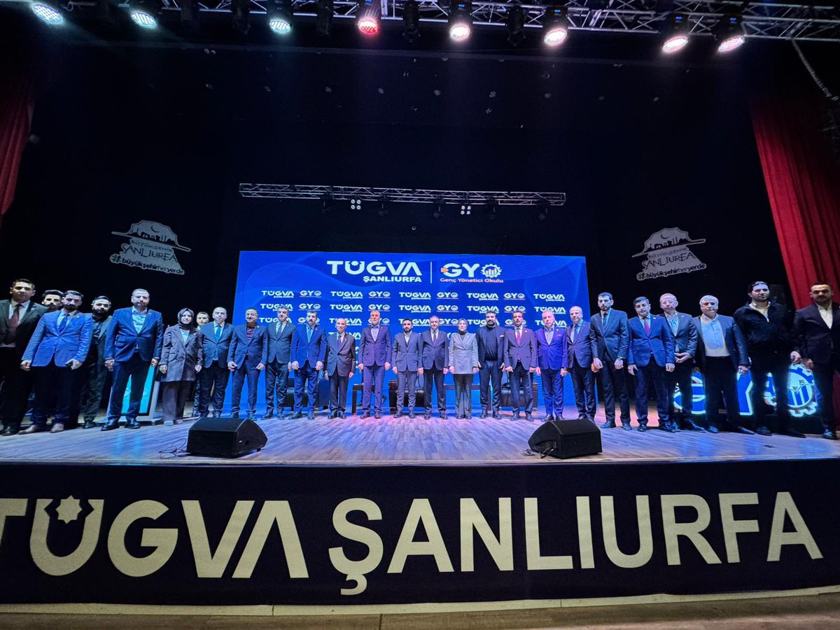📍 Şanlıurfa

Geleceğin yöneticileri, tecrübenin izinde! 💪

Genç Yönetici Okulu 2026 Şanlıurfa Lansmanımızı Çalışma ve Sosyal Güvenlik Bakanımız Sayın <a href="/isikhanvedat/">Prof. Dr. Vedat Işıkhan</a> ’ın ve TBMM Başkanvekilimiz Sayın <a href="/bybekirbozdag/">Bekir  Bozdağ</a> ’ın katılımlarıyla gerçekleştirdik.

Hedeflerimize yürürken, iş