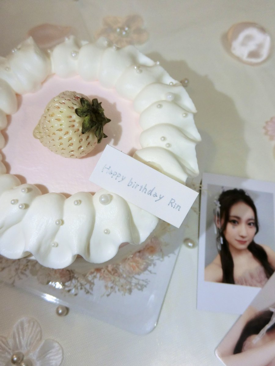 rinnn___28's tweet photo. 𝙷𝙰𝙿𝙿𝚈 𝟸𝟶𝚝𝚑 𝙱𝙸𝚁𝚃𝙷𝙳𝙰𝚈 𝚁𝙸𝙽 ໒꒱꙳⋆ ｡+*.゜

世界で1番大好きな凛ちゃん、世界で1番幸せでいてね
ずっとずっと心はそばにいるよ
笑顔溢れる1年になりますように🎀

#HAPPYRINDAY
#イッシュのマンネはたちだよ
#RINへの愛叫びたりん ❕ https://t.co/qtJQmZsH3O