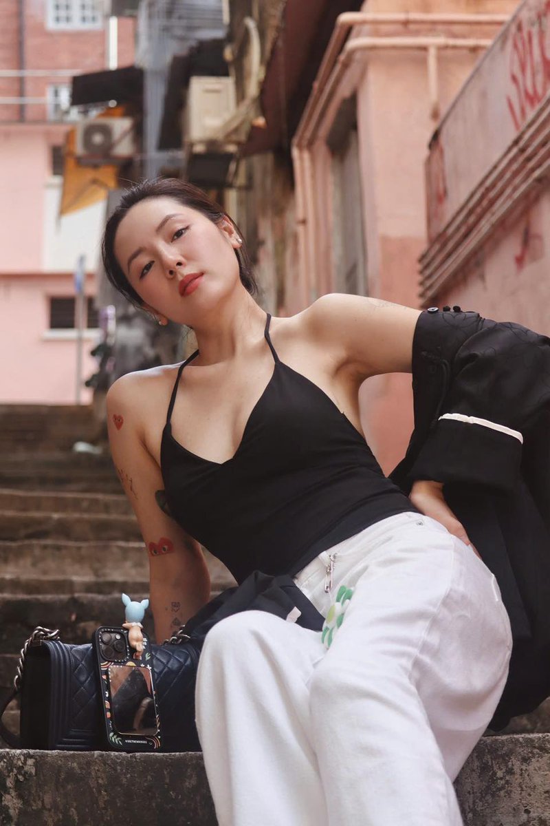 71_dot's tweet image. Man, I remember when every coin felt like teh next big thing. Now I’m just watching them crash. Wild times, huh