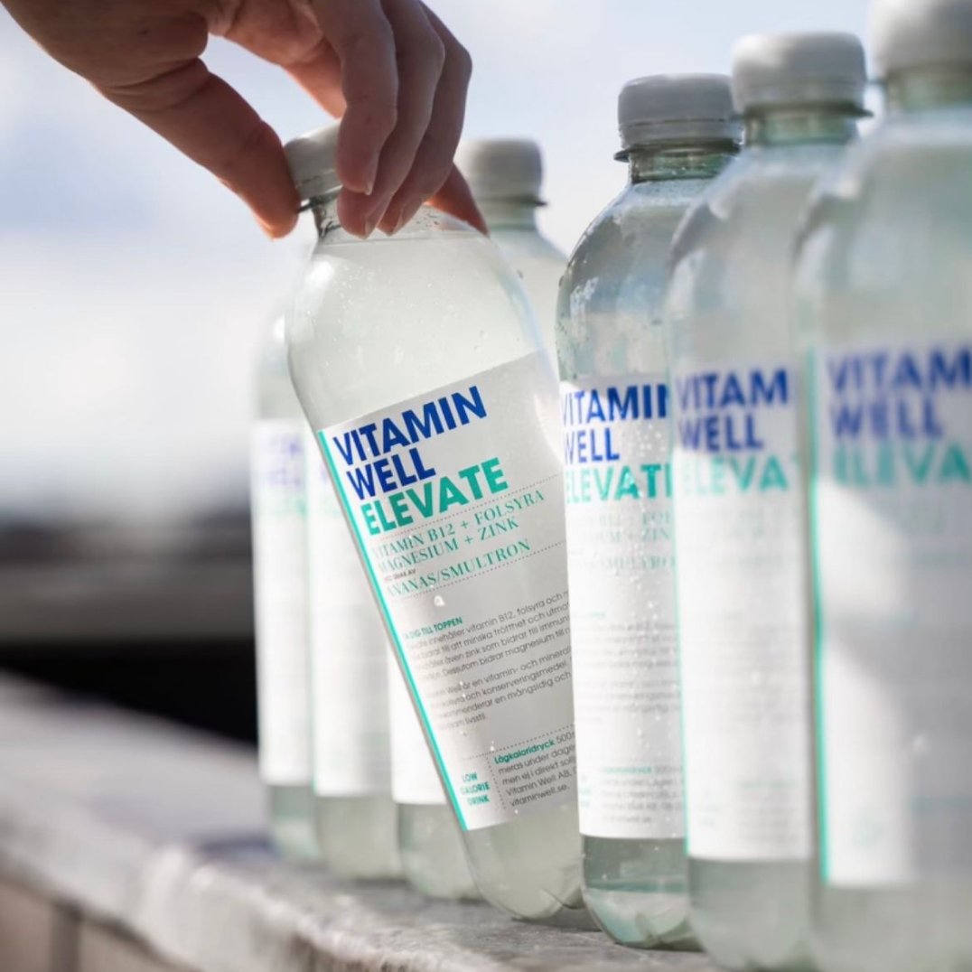 AvydTom's tweet photo. 💊 Vitamins (for immunity)
Suja Life, VITHIT, Vitamin Well Group → “daily maintenance” in drink form. https://t.co/0XRj3kNxy7