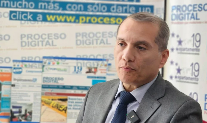 ProcesoDigital's tweet photo. #PRIMARAS Los profesionales del derecho Ana Cardona y Olbin Sarmiento se disputan la candidatura en el Frente Patria y Justicia del Colegio de Abogados. #ProcesoDigital