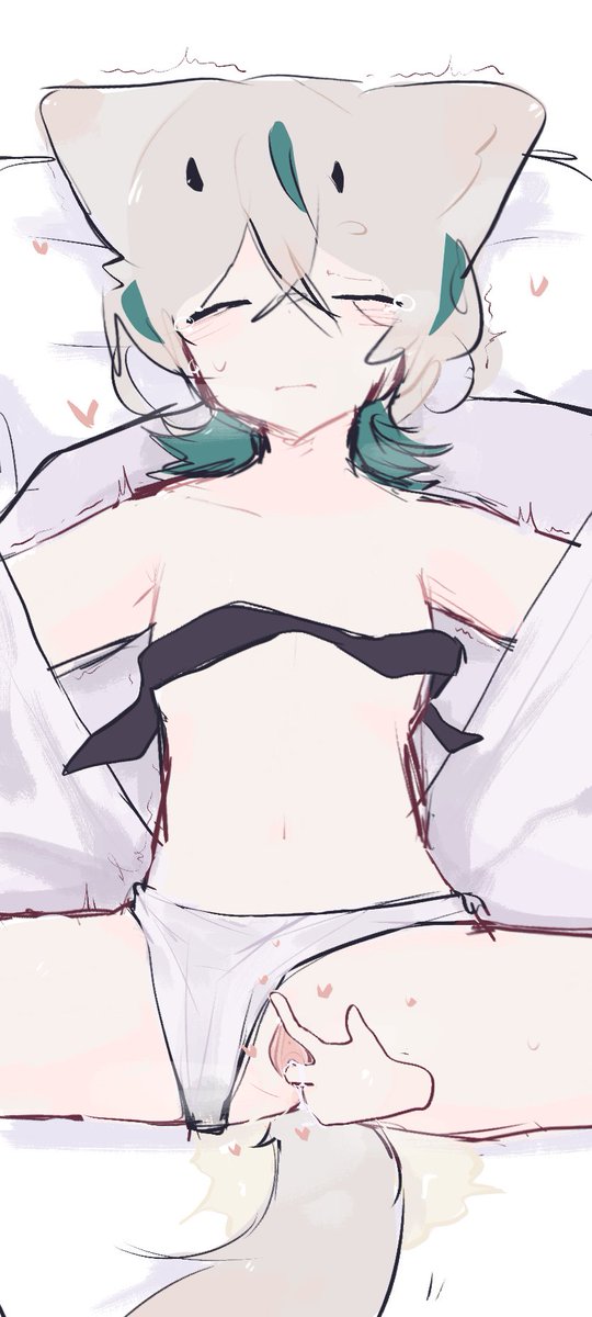 郁郁子 tweet media