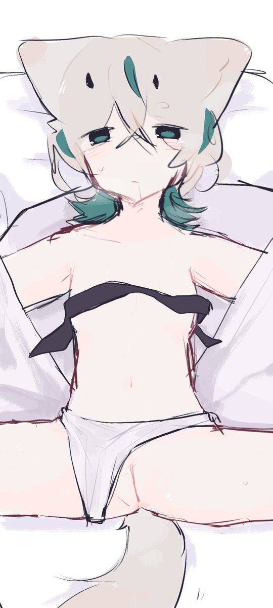 郁郁子 tweet media