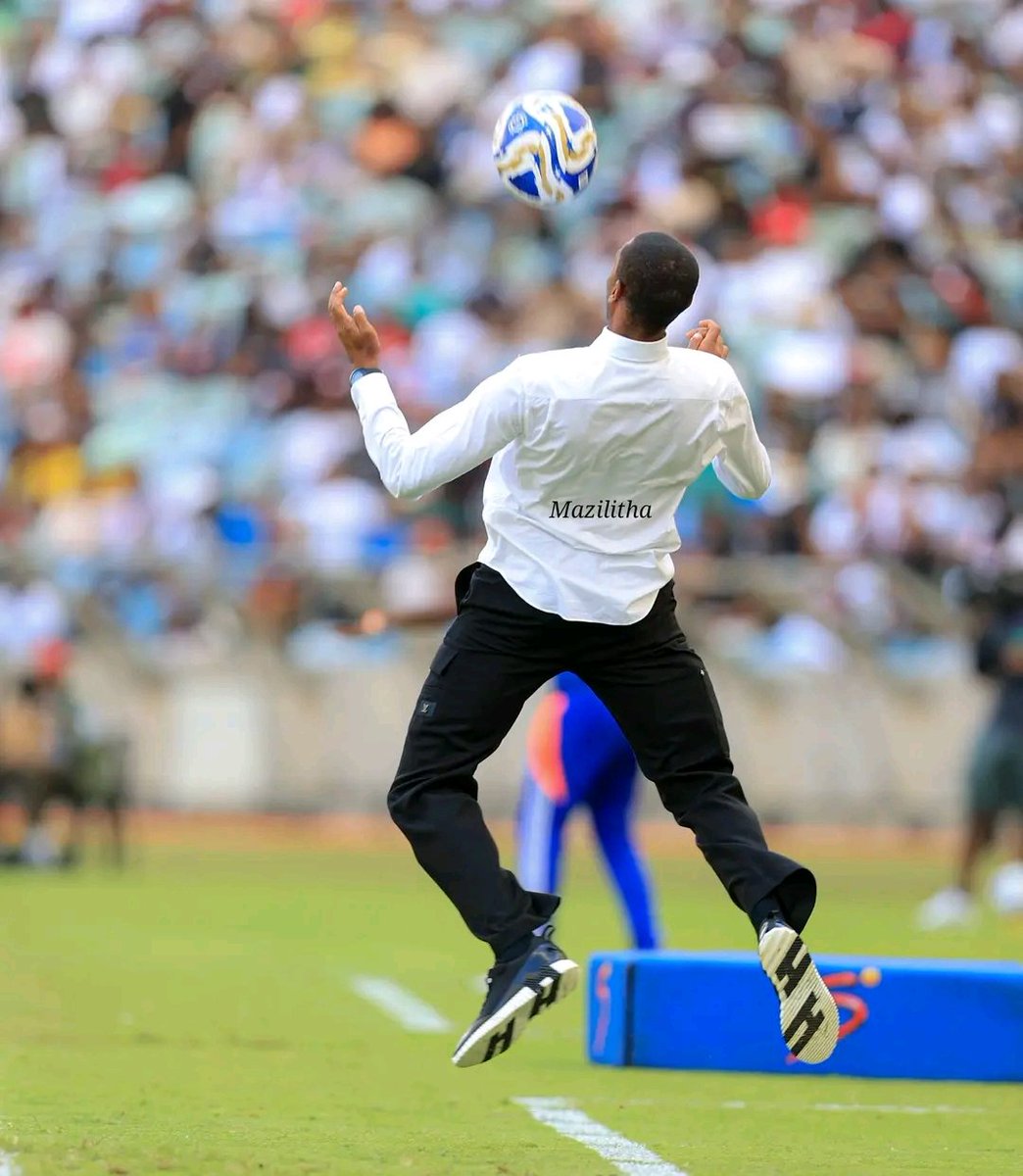 sgegede happy Nhlapo tweet media