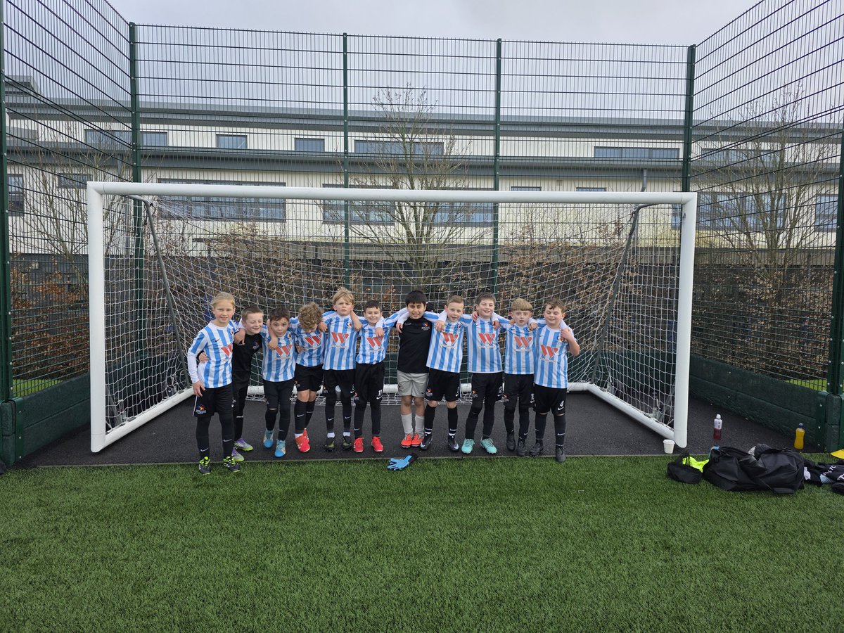 MapKings7s's tweet image. First game in the top division against a very good U10 Activate side. Both teams put on a show for the supporters, showing some great football, saves, and goals.
Onwards &amp;amp; Upwards 
🤍🩵BLUEARMY🩵🤍
@mapfootball 
@WCR_Ltd 
@RoofingRegal