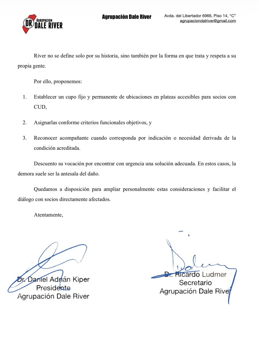 kiperdaniel's tweet photo. Propuesta: Socios con discapacidad

Presentamos una nota formal al presidente del Club Atlético River Plate planteando una situación que ya no admite demoras: la asignación inadecuada de ubicaciones a socios con discapacidad, muchos de ellos con décadas de antigüedad, hoy derivados a sectores que implican un riesgo real para su salud.

La propuesta es clara, razonable y técnicamente viable:
✔️ ubicación fija en plateas accesibles
✔️ criterios funcionales objetivos de asignación
✔️ reconocimiento de acompañante cuando corresponda
✔️ diálogo directo con los socios afectados

Quiero destacar también la buena predisposición expresada por el secretario del Club, Agustín Forchieri, para avanzar en una respuesta favorable y en soluciones concretas.

River no es solo su historia: es cómo trata a su propia gente.
Seguimos trabajando - desde el llano - para que la inclusión deje de ser un discurso y se convierta en una práctica concreta.

🤍❤️ Queremos a River ❤️🤍