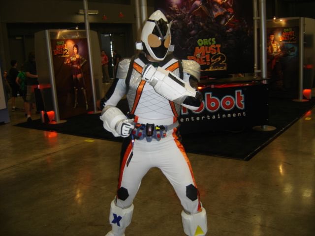 TheNextDecade's tweet image. One of the first Live action appearances in a Red vs Blue PSA was a person dressed as Kamen Rider Fourze. 
That was me. 

Burnie said  my suit was cool and I still can’t tell if it was genuine so I’ll just think he was being nice.