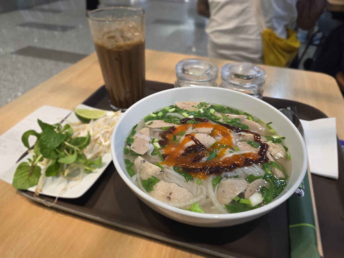 Stop Over at Noi Bai international airport. Viet Nam is the one of my memory, back to 2008, we brought Olympic boxing train here. FINALLY WE GOT THE Last Gold medal and Silver Medal. Untill now there is no one from Boxing thailand broke our record.