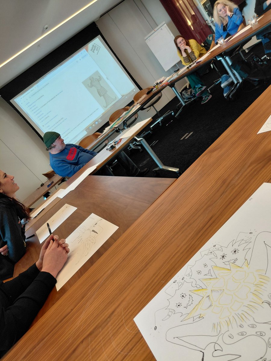 Inspirerende tekenworkshop gevolgd bij @VictorEngbers ! #MiddagvanhetKinderboek.