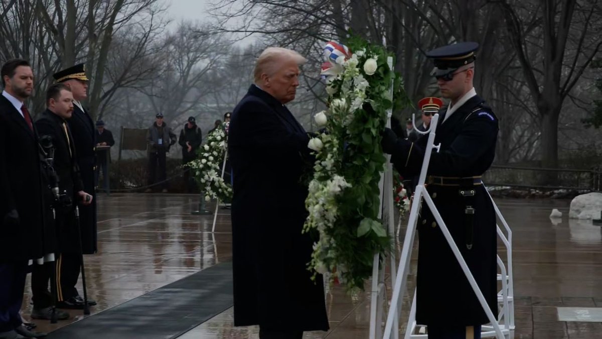 smelltheasphalt tweet media