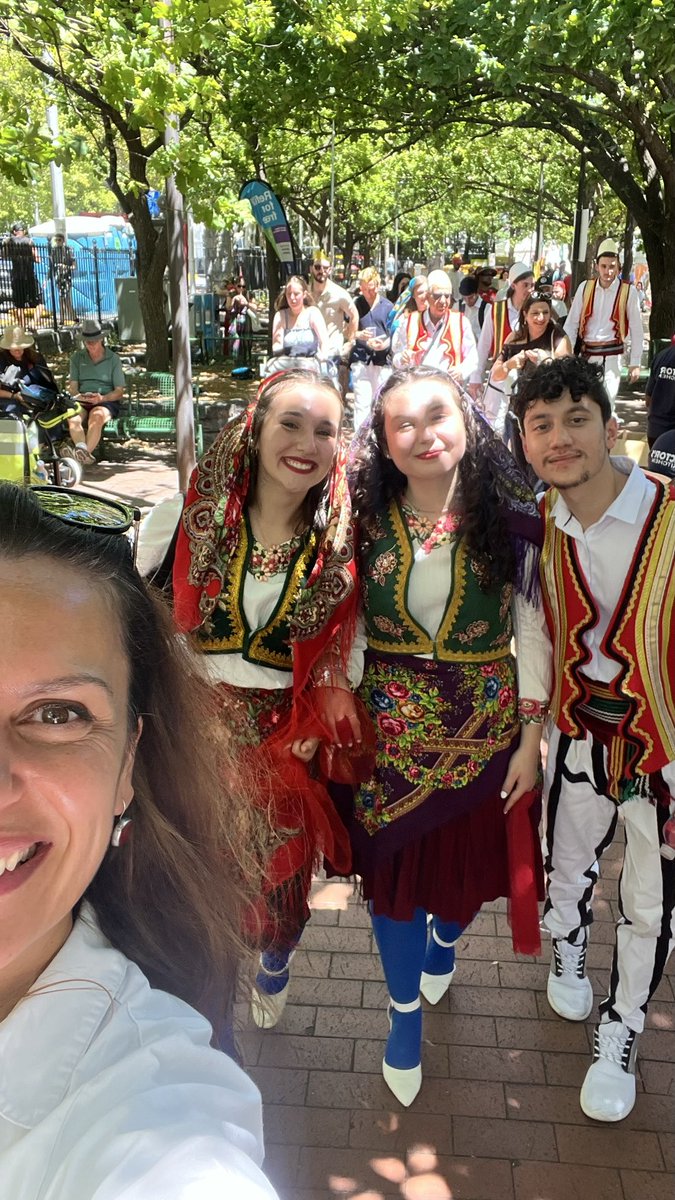 JBerdynaj's tweet photo. Kënaqësi të kishim Eagle Folk Dance🦅🇽🇰🇦🇱 në Festivalin Multikulturor në Canberra. Me tingujt, vallet e kostumet tradicionale, sollën atmosferë shqiptare në Glebe Park, ACT
#multiculti2026 https://t.co/mkFlqvs7CR