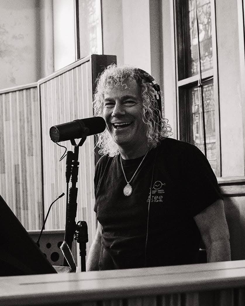 ¡Feliz cumpleaños, <a href="/dbdavidbryan/">David Bryan</a>! 
 🎹🎉❤️🗡
Desde Argentina 🇦🇷, los fans de Bon Jovi 100% Argentos te deseamos un día a puro rock y felicidad 🎉
 ¡Que cumplas muchos más! 🎂

 #HappyBirthday #DavidBryan #BonJovi