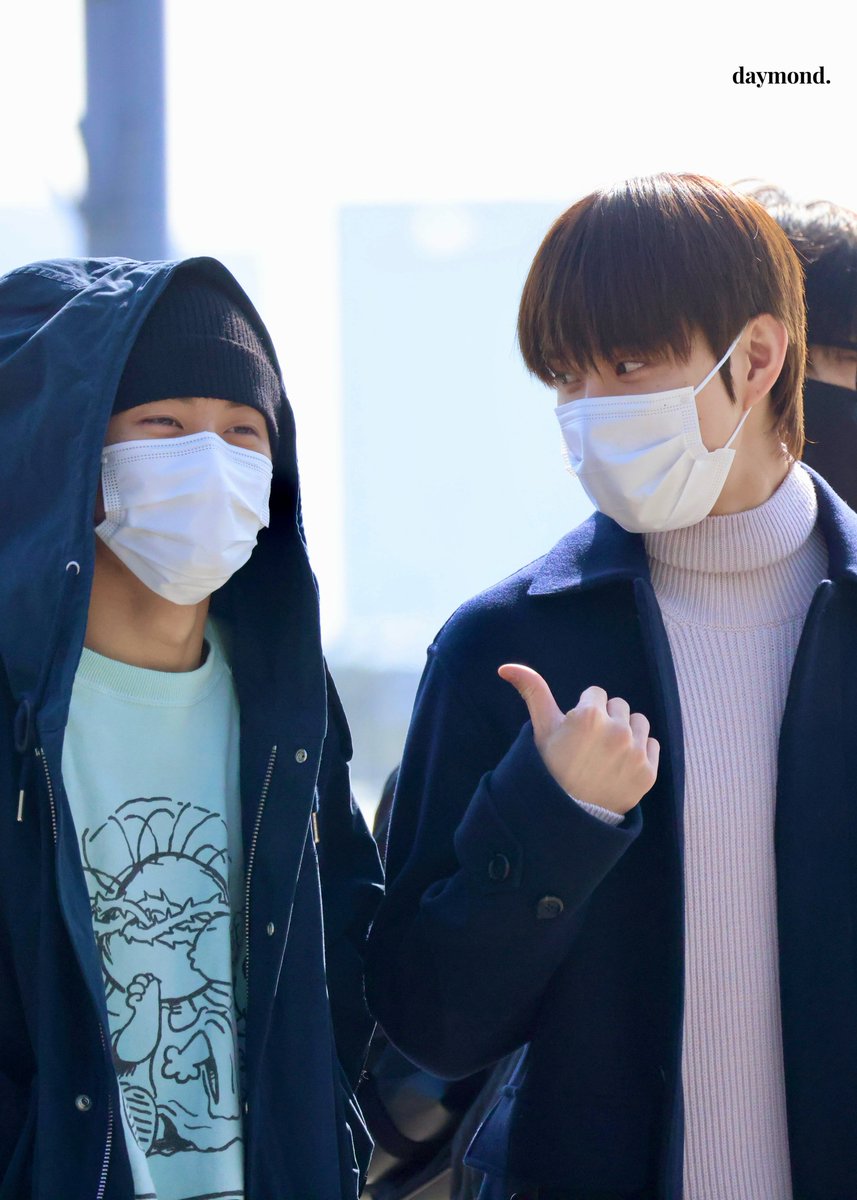 240208

출국 쫑알커플