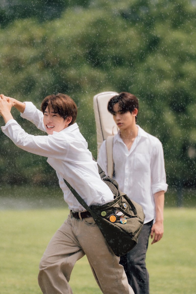 twnpich's tweet photo. ด้วงบังฝนให้เองน้าาาา 

DUANG WITH YOU EP2
#ด้วงกับเธอEP2 https://t.co/LHEj8ZByzQ