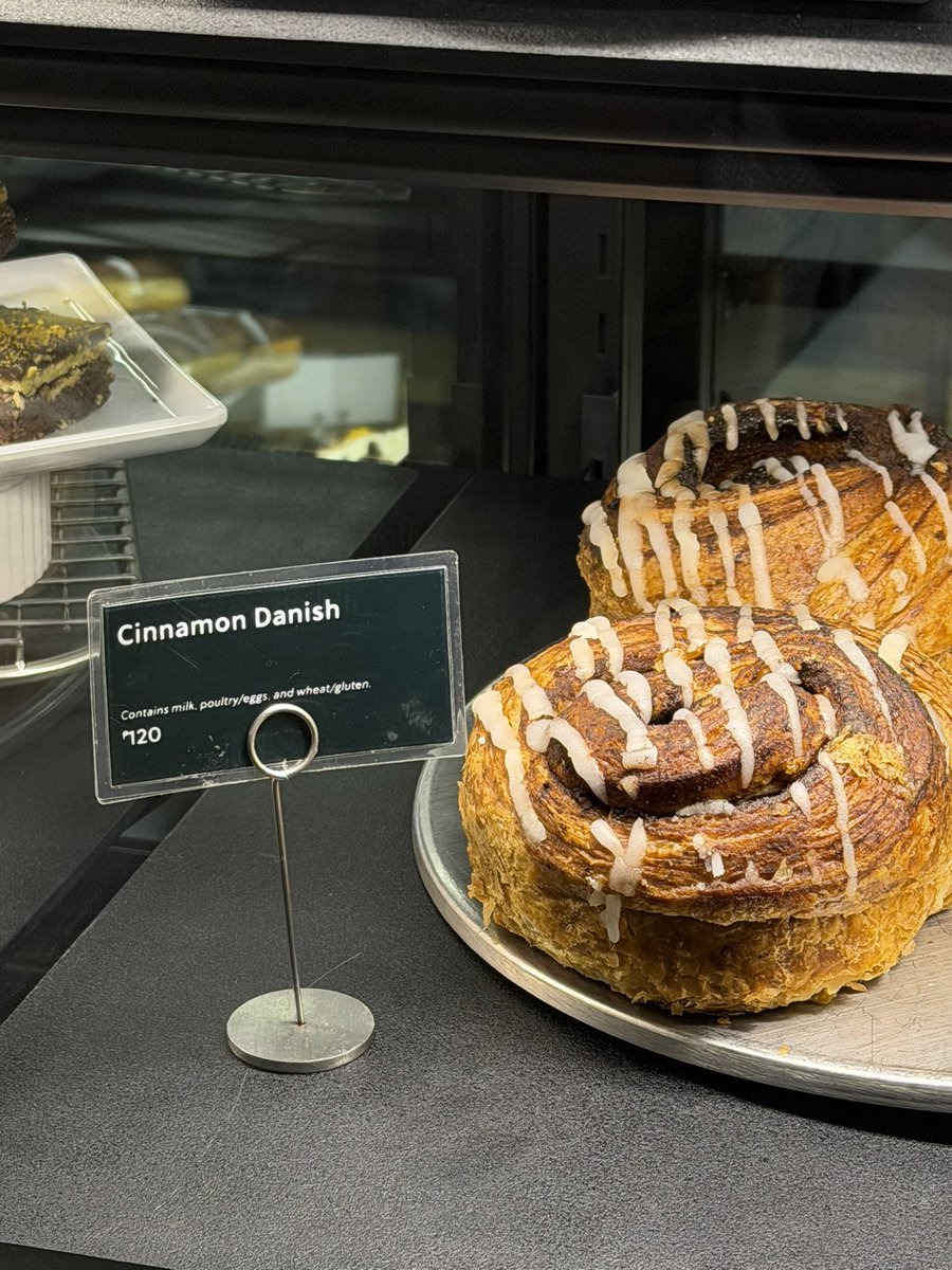 𝙏𝙝𝙤𝙧 tweet media