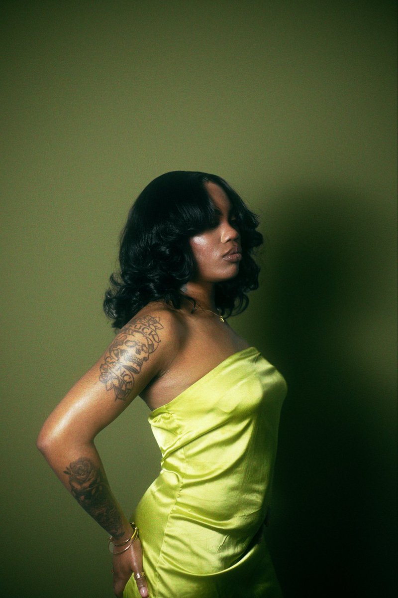 OMXPRODUCTIONS's tweet photo. Grace in her body, power in her presence. 
Model: Yonna https://t.co/fquxXDpegQ