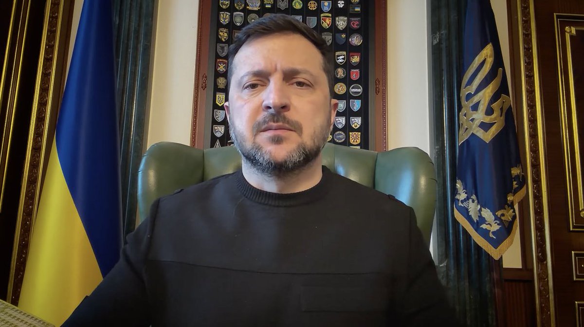 ukrpravda_news's tweet image. Зеленський: Через атаку РФ блоки українських АЕС зменшили генерацію, один вимкнувся
pravda.com.ua/news/2026/02/0…