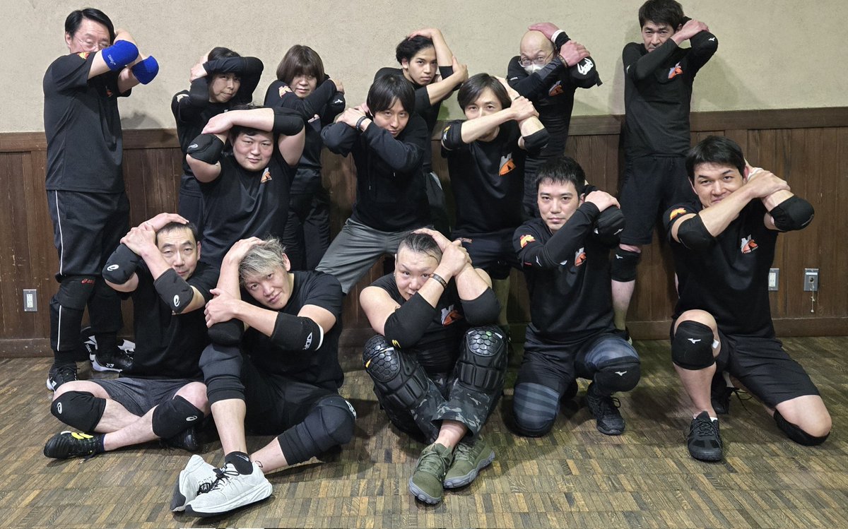 KEYSI_TOKYO's tweet photo. KEYSI東京9周年スペシャルレッスン、怪我なく無事に終わりました。しこたまトレーニングした後は、スペインバルでしこたま飲みました。
みんな最良の1日を本当にありがとう🙏
#KEYSI https://t.co/0STO7ubDwP