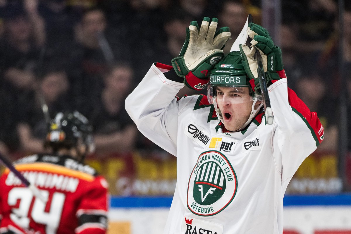 Hockey images that precede unfortunate events