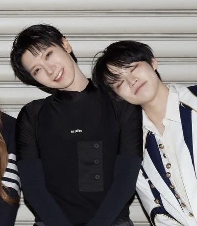 สิ่งเดียวที่มีความสุขจากคอนรวม น้องเล่อมันไปเหมียวๆใส่พี่เตนล์มาก พวกเหมียวๆ