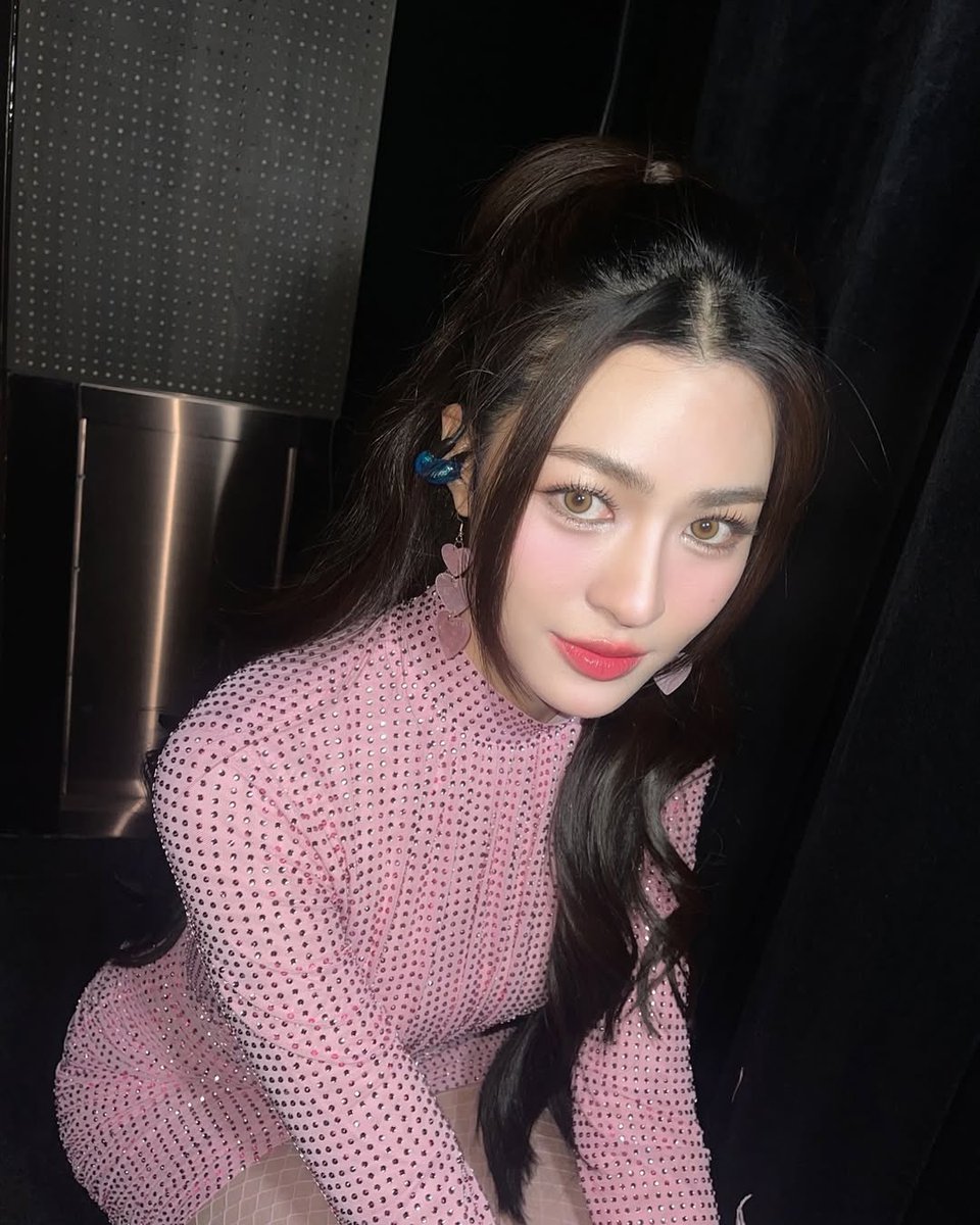 💫 (@lingkwongfiles) on Twitter photo 