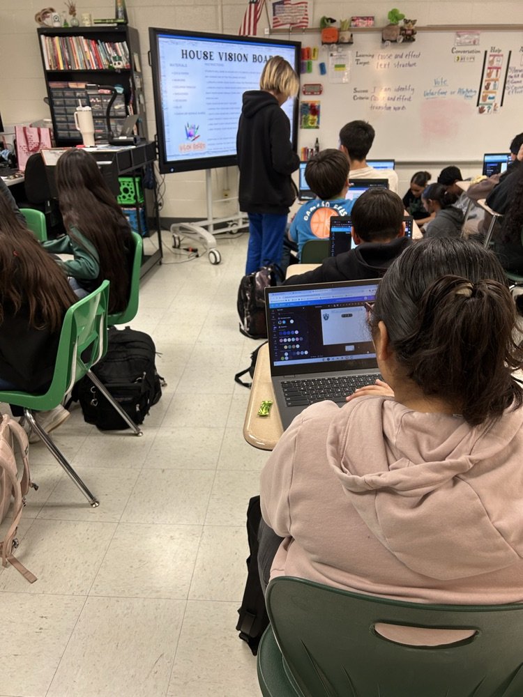 LulingJH's tweet photo. Gerdes JH students met in their houses to work on their vision boards.  Each were unique and purposeful! https://t.co/rR8Bfk8c23