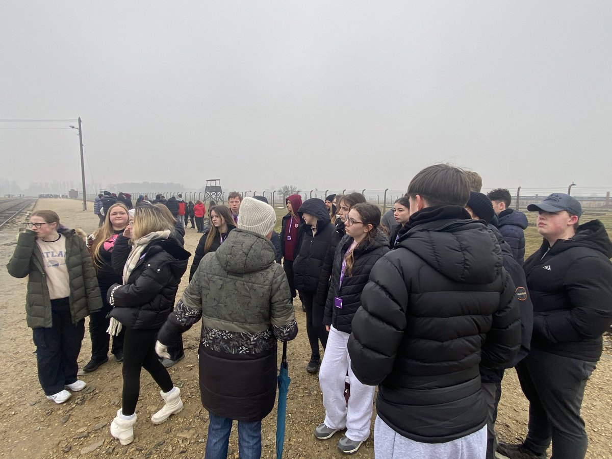 PHS_HistoryDept's tweet photo. Very cold walk around Auschwitz Two with our wonderful, respectful pupils @PrestatynHigh https://t.co/GzwNh4d0ML