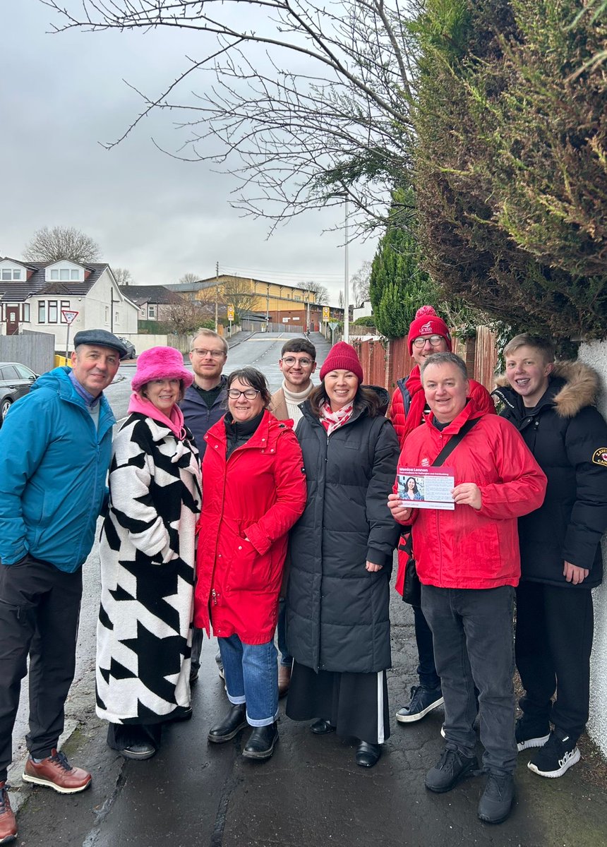 The countdown is on: 3 months until we choose a new direction for Scotland. 🗳️

Another fantastic day meeting people on the doorsteps. Listening to your priorities only makes me more determined to be the voice Rutherglen, Cambuslang &amp; Blantyre deserves, with <a href="/AnasSarwar/">Anas Sarwar</a> as FM. 🏴󠁧󠁢󠁳󠁣󠁴󠁿