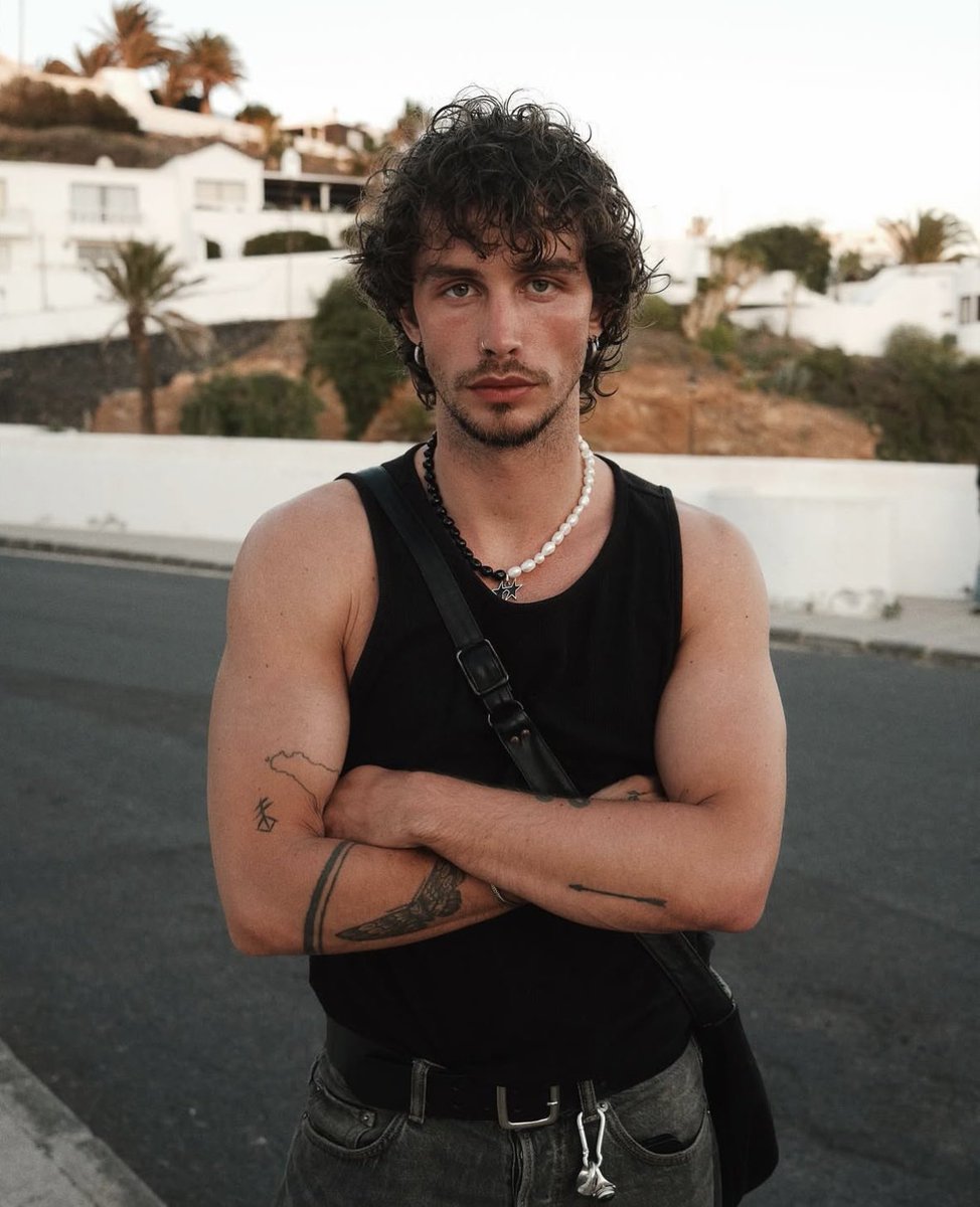 ­ ­ ­ Giànni tweet media