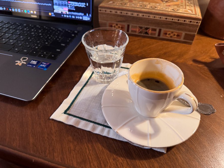 i___ops's tweet image. 