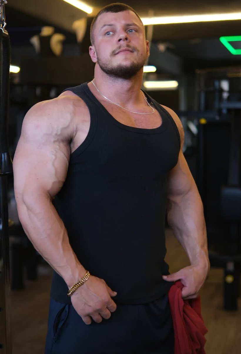 Logan_KINGFIT's tweet photo. @rt_feet @morrochacal @findomagencysub @findomfan420 @GemnasRosales @slave_here @diamond__here https://t.co/E7CIHSr0ce