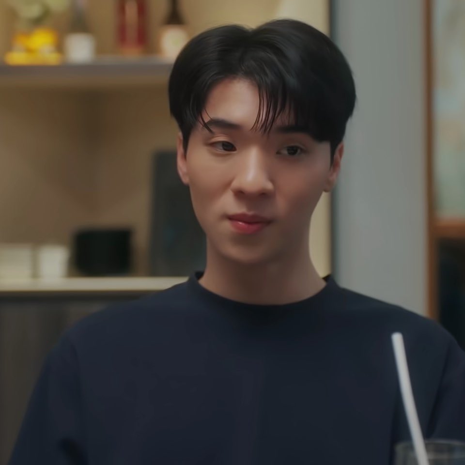 ดาวตกเหลือหนูคนเดียวแล้วลูกเอ้ย  แล้วไอ้ที่เหลือมาถึงหนูคือตัวซีเคร็ทซะด้วย 😂  #BesideTheSkyFinalEP #ต้นฟ้าไต้ฝุ่น #อาทิตย์ดาวตก