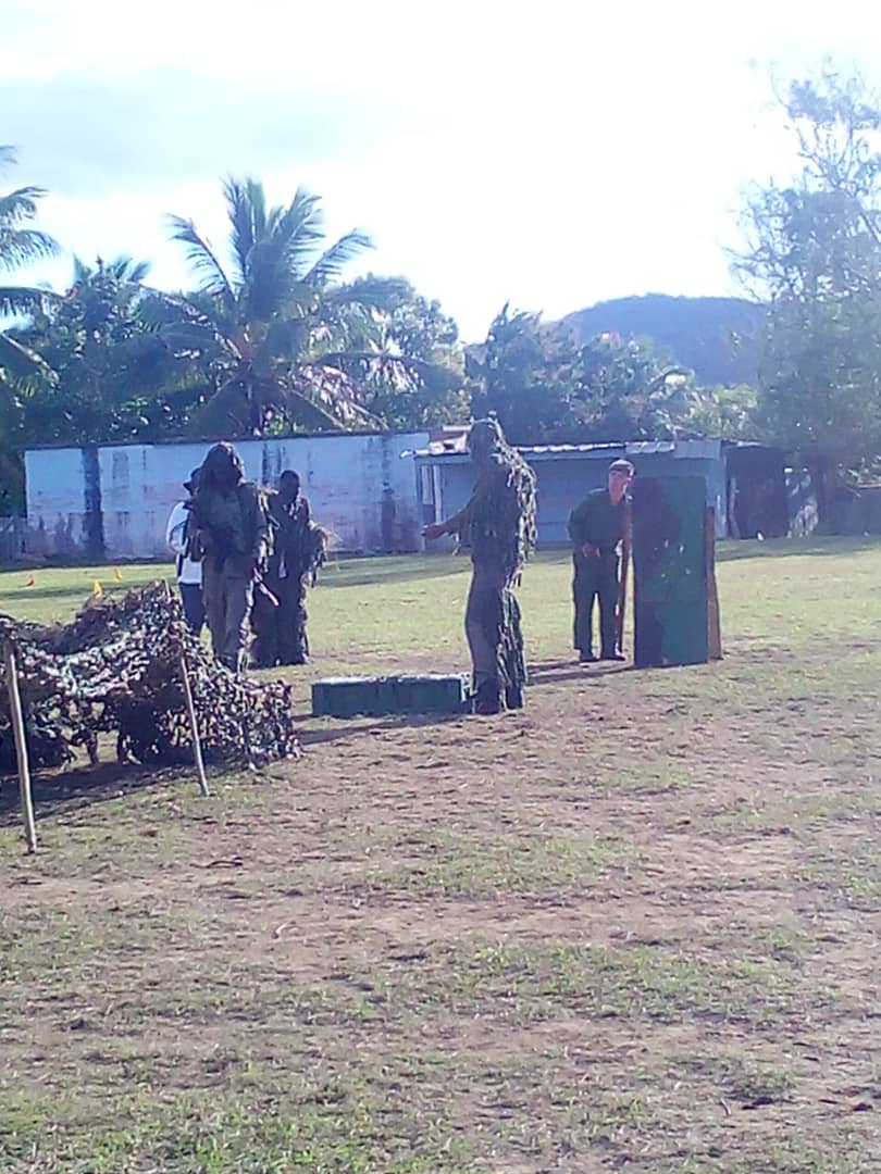OficinaMei94455's tweet photo. Hoy fue un día para demostrar que #CubaEstáFirme. Los trabajadores de la #OneiIsla presentes en el Día Territorial de la Defensa y en el apoyo a la limpieza del Hospital municipal.
#DePieYCombatiendo #CubaPorLaVida https://t.co/DpthI7UEQo