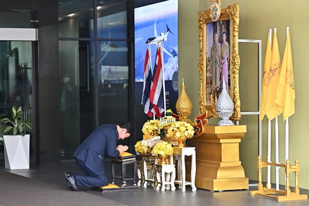คุณใจเรียลโหมดปั่นวิจัยส่งครู tweet media