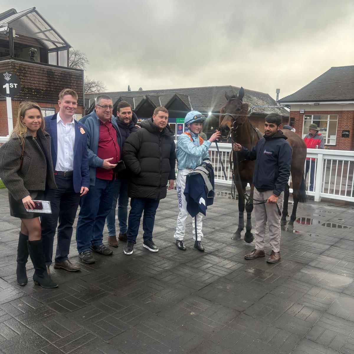 Middleham Park Racing tweet media