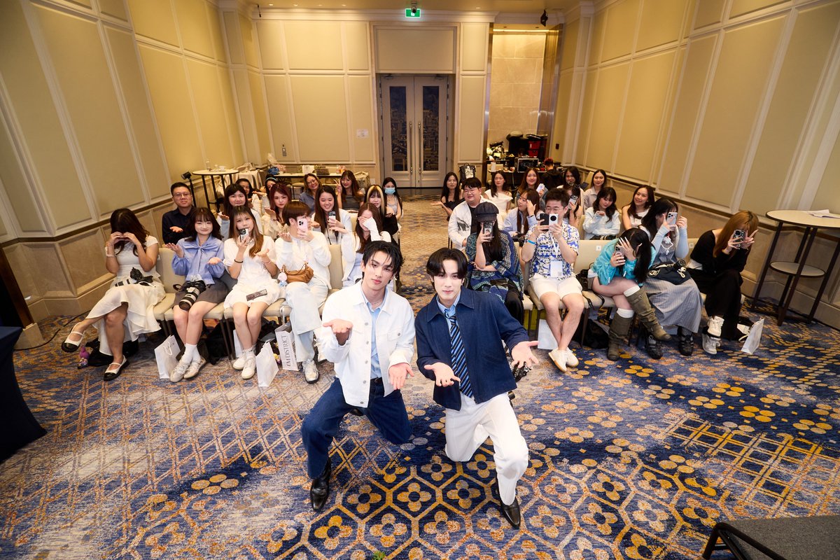 ทางแบรนด์ฯ ขอขอบคุณ🙏 คุณ<a href="/swensurf/">ซาเวนเซิร์ฟ</a> <a href="/javabh28/">เทพโอ๋Lnwza007</a> สำหรับกิจกรรม It’S SKIN Beauty day with Surf-Java💕 ในวันนี้มากๆ นะคะ ร่วมสร้างความสุข สนุกสนานตลอดทั้งงาน และขอขอบคุณทุกๆ ท่านที่ร่วมสนับสนุนกิจกรรมในครั้งนี้ค่ะ 🙏🙂

#ITSSKINxSurfJava 
#Surfjava #swensurf #javabh
#ITSSKIN