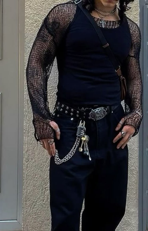 Sh0utAtTh3D3vil's tweet image. Sexy Saturday?