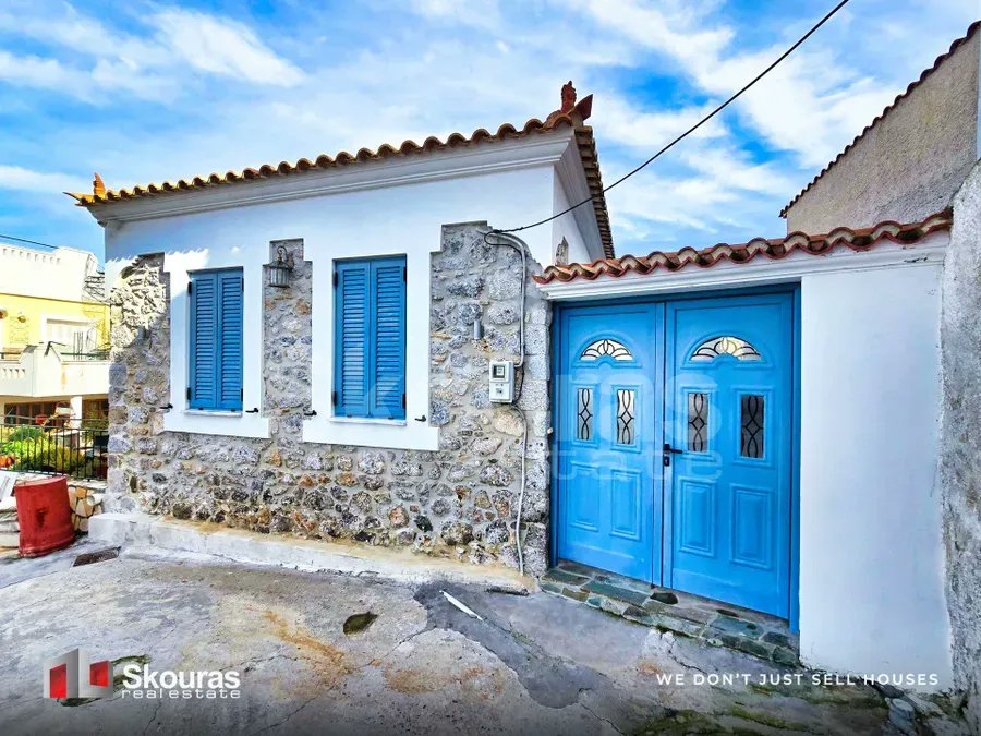 Your dream home in Europe might cost less than your car. 11 new finds inside 👇 https://t.co/YjUlXrX