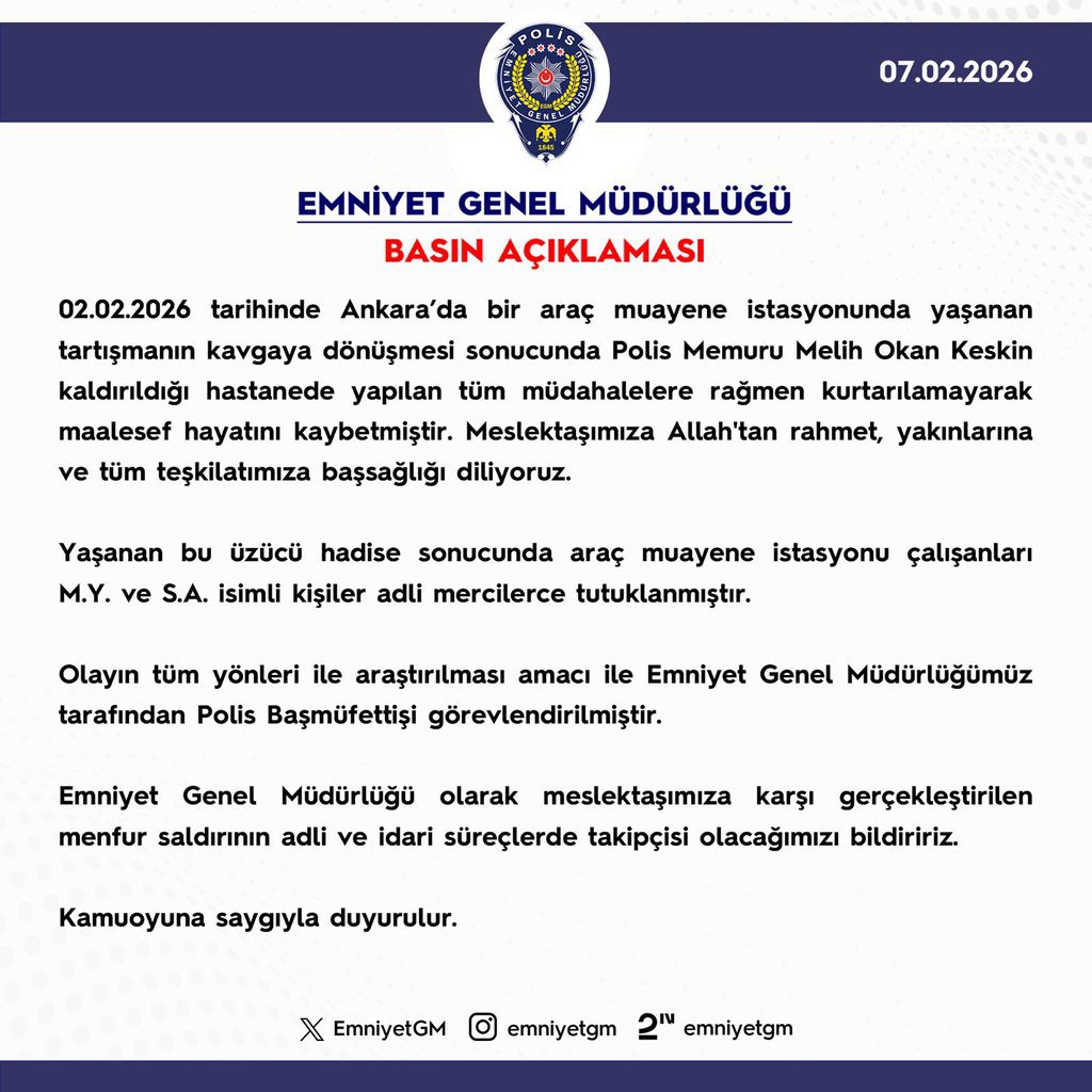 asayisberkemal0's tweet photo. Ankara’da araç muayene istasyonunda yaşanan olayda darbedilerek hayatını kaybeden polis memuru Melih Okan Keskin ile ilgili Emniyet Genel Müdürlüğü tarafından basın açıklaması yapıldı. Olayla bağlantılı 2 şüphelinin tutuklandığı, soruşturmanın tüm yönleriyle sürdüğü bildirildi. https://t.co/rhT8nbCTYt