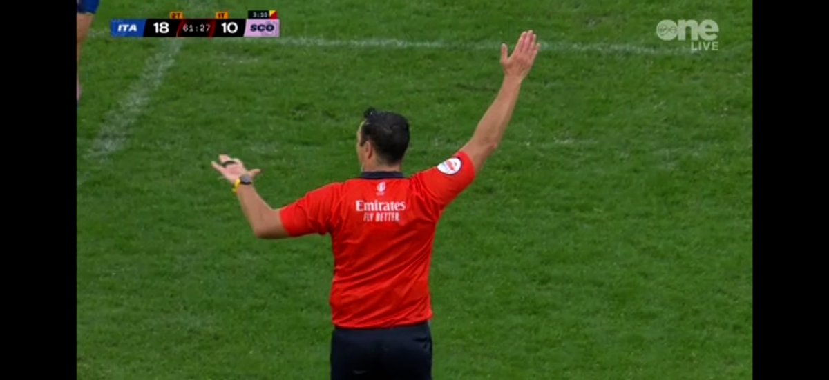 Gearóid OC tweet media