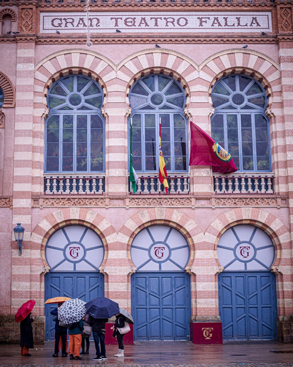 DCarnavalcadiz's tweet photo. 🔴Ya hay nueva fecha a la final de infantiles de COAC 2026, con cambios también en la final de romanceros https://t.co/M1en5OoHKk https://t.co/cqsJZp2o5n