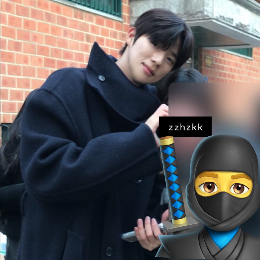적 tweet media
