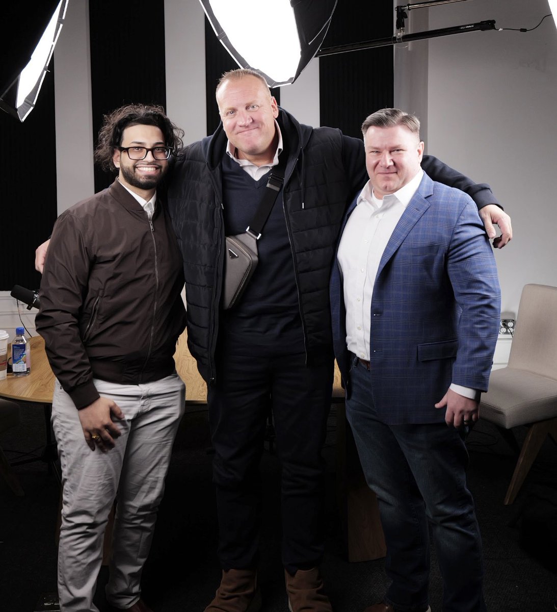 launching a new podcast today from NYC with <a href="/stevenfiorillo/">Steven Fiorillo</a> 

Josh Brown @downtown was nice enough to be our first guest

was a really insightful episode on how he got started in finance, managing $6B, and why he has always been bullish

WELCOME TO BASIS POINTS <a href="/basispointpod/">Basis Points</a>