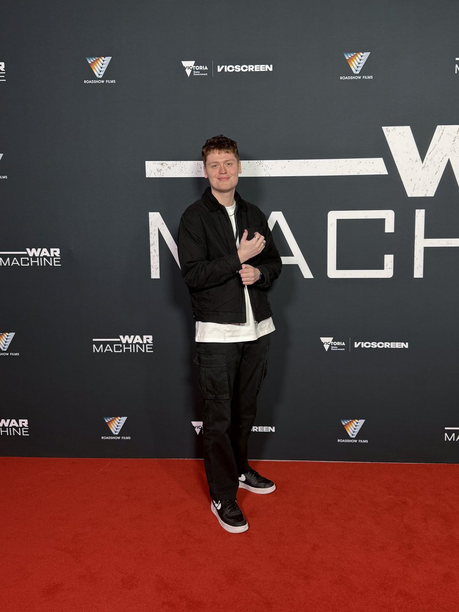 Slayyzie tweet media