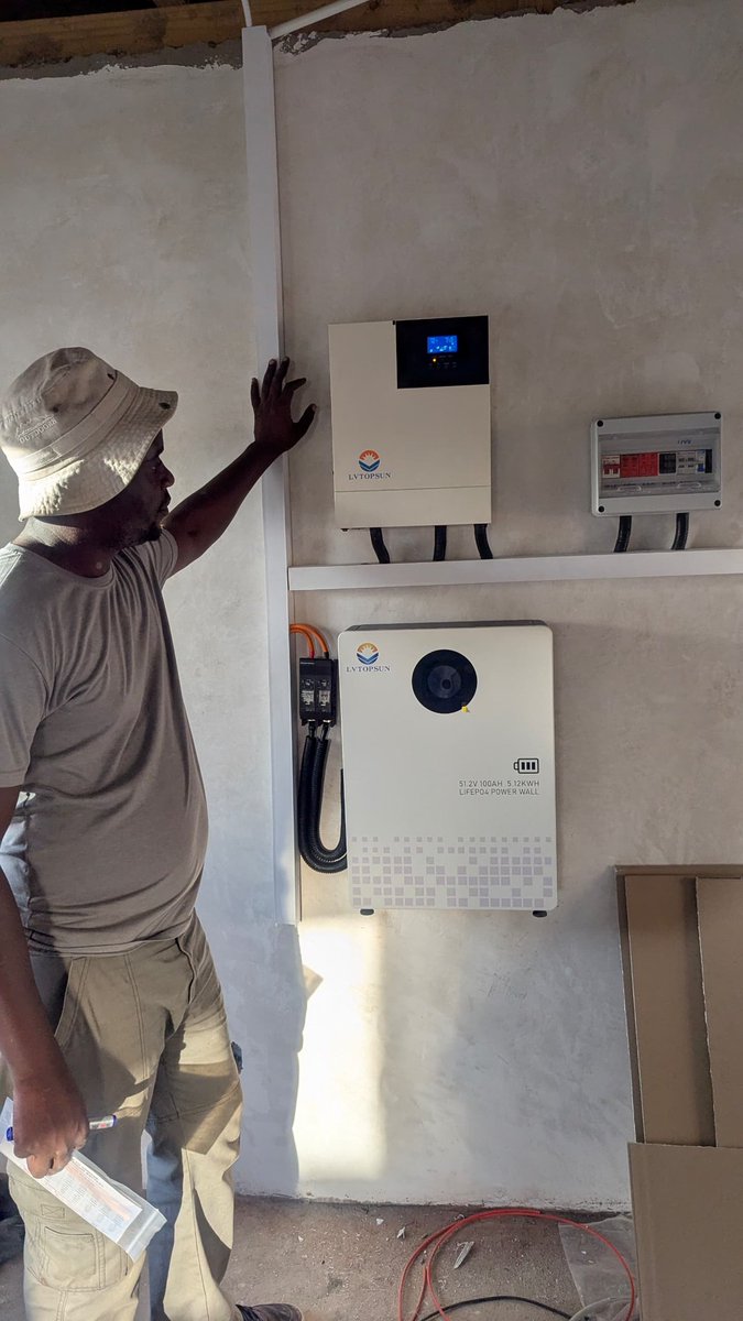 khemEnergy's tweet photo. Switch to solar https://t.co/nOn99Jz8OP