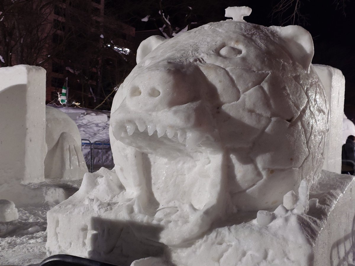 chabin2101's tweet photo. 数十年ぶりのさっぽろ雪まつり
意外にもそこまで混んでなくて色々と雪像を観れた😄 https://t.co/FtiB0dYGL2