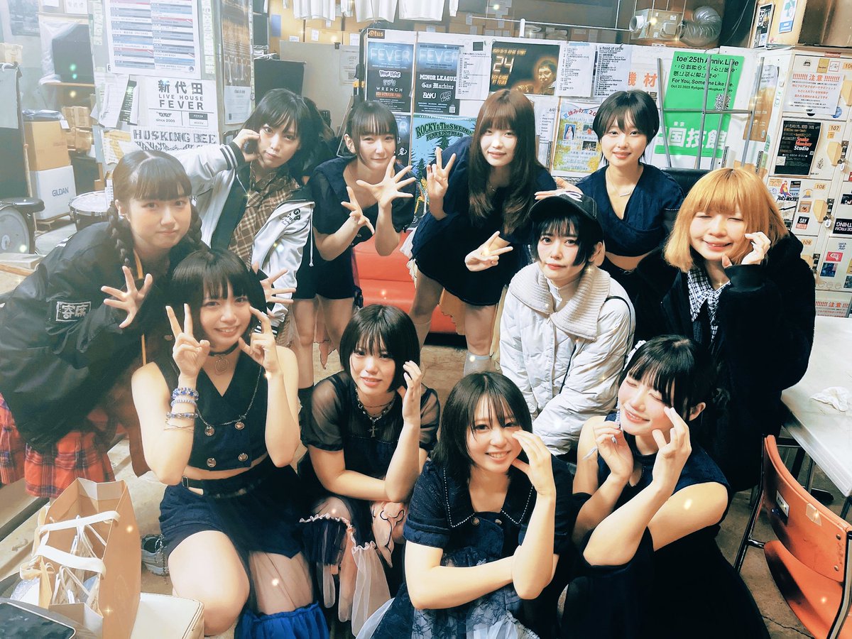 chiyogonisu's tweet photo. きょうは、

ダダダムズ解散ライブ
↓
おにんぎょう村開村記念パーティー
↓
POPPY練
の3本立てでした(՞- -՞)ᐝ

また明日会いましょう🙋‍♀️
お昼オンラインね、 https://t.co/SH8wnxjdQh